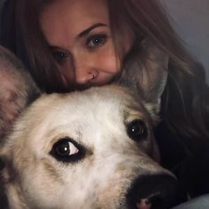 Meet your Posher, Ava